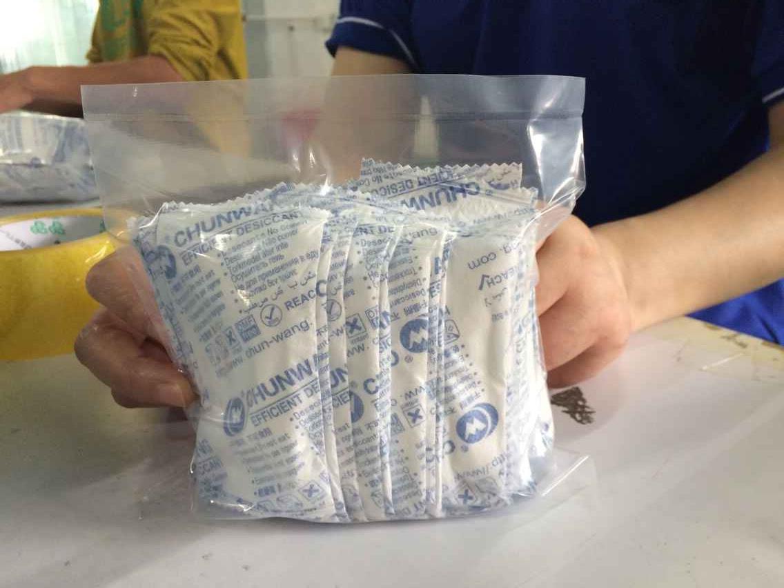 PACKAGE DESICCANT  